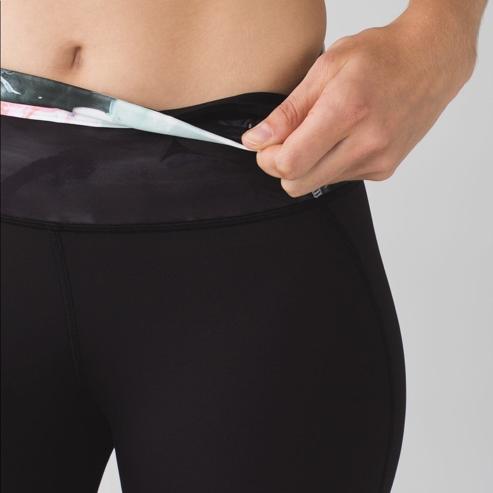 Rare! Lululemon Pace Pusher Crop Black Pigment Wave 6 - Picture 4 of 9